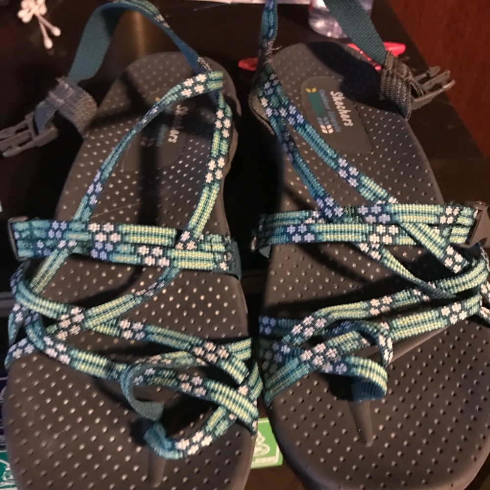 Skechers sandals sz 9